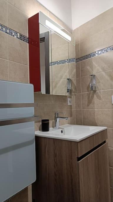Appartement Confort Equipe Au Coeur De Béziers Kültér fotó