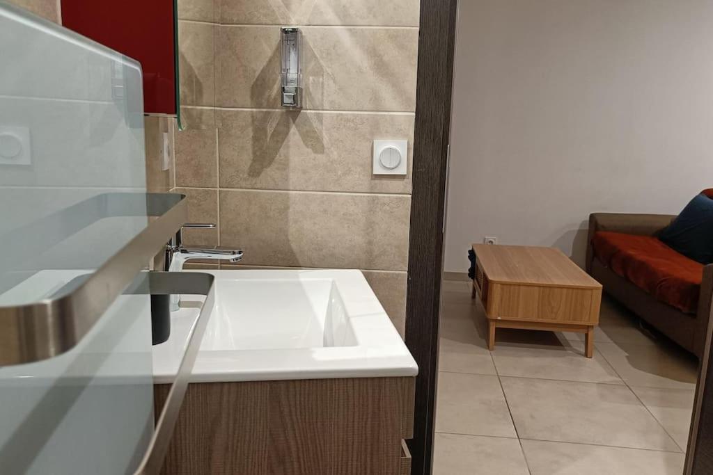 Appartement Confort Equipe Au Coeur De Béziers Kültér fotó