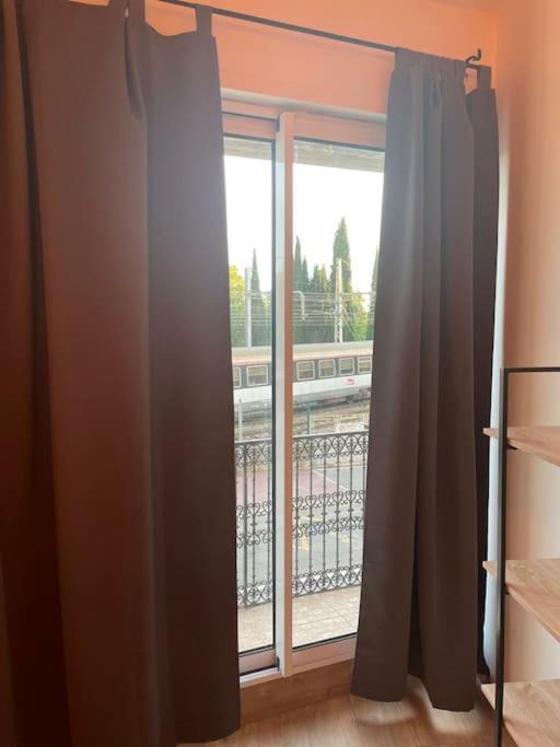 Appartement Confort Equipe Au Coeur De Béziers Kültér fotó