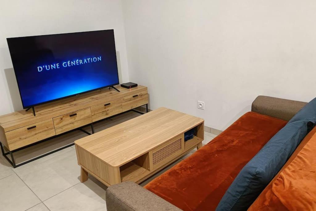 Appartement Confort Equipe Au Coeur De Béziers Kültér fotó