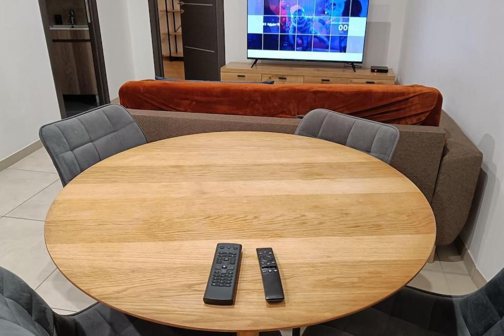 Appartement Confort Equipe Au Coeur De Béziers Kültér fotó